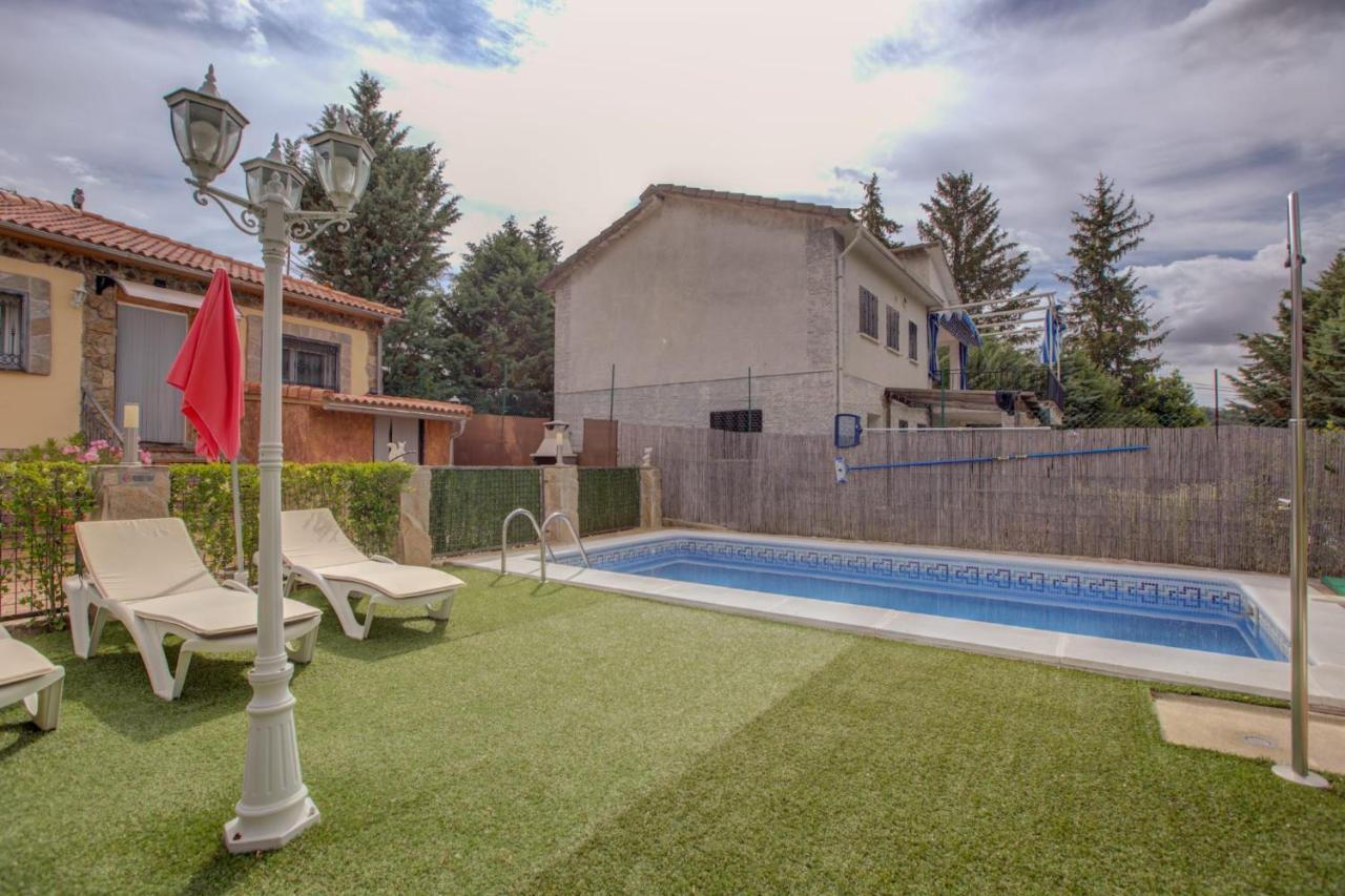 Casa Rural Higueras Santa Maria de la Alameda Exterior photo
